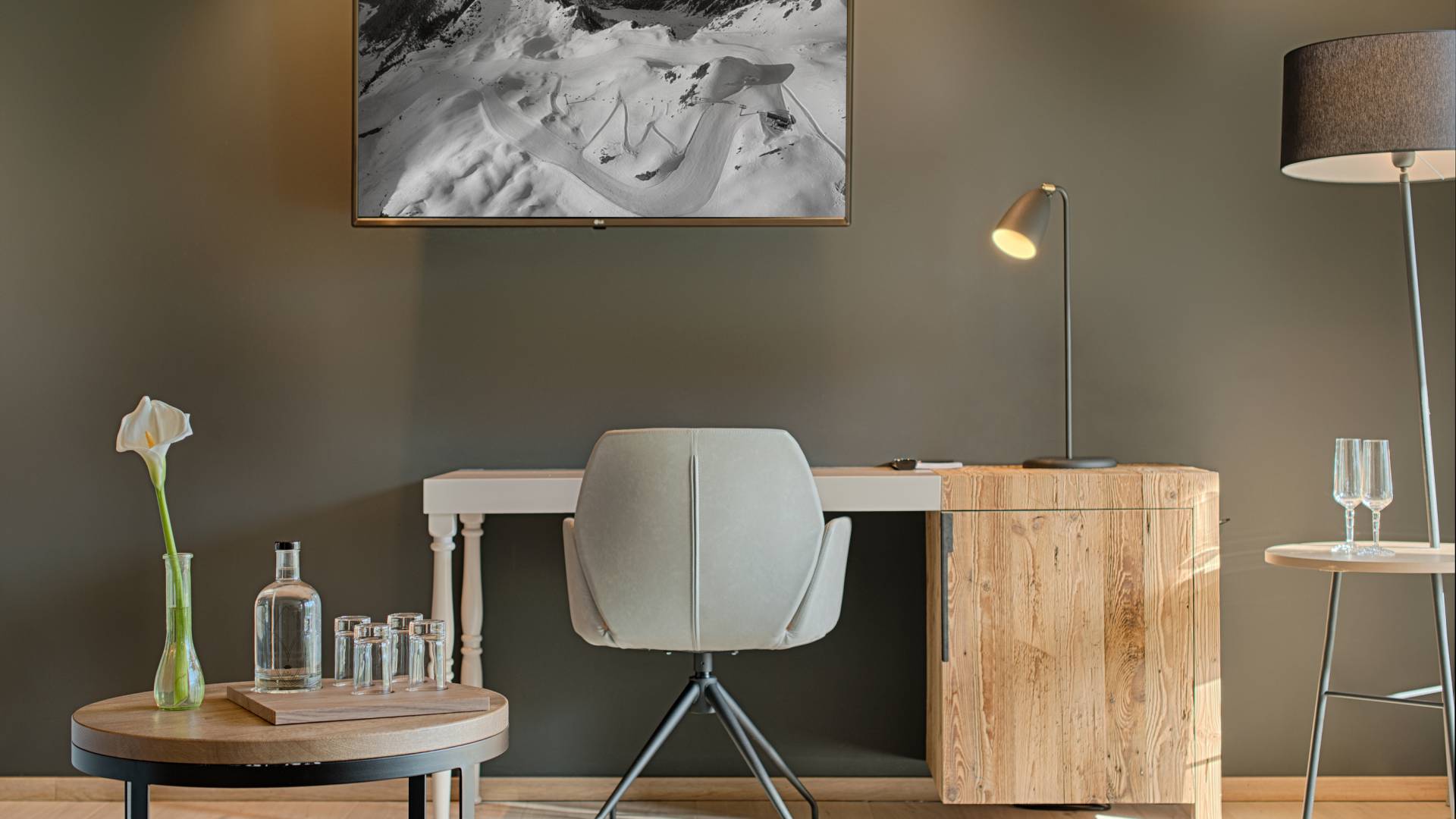 AMONTI Arbeitsbereich im Hotelzimmer