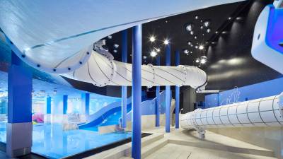 family spa, wellness für kinder, indoor wasserpark, Blue Planet Spa, familienfreundlicher spa, Rutschenpark indoor, Kinderwasserwelt, Entspannung und Spaß, Familienurlaub Südtirol Spa Erlebnis für Familien
