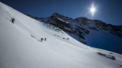 Skifahren im Tiefschnee