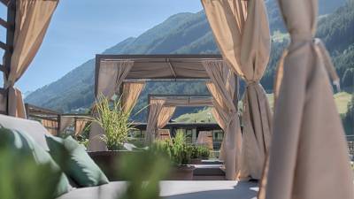 SkyGarden mit Liegebetten im A&L