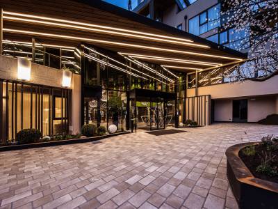 Mehr zu Lage & Anreise