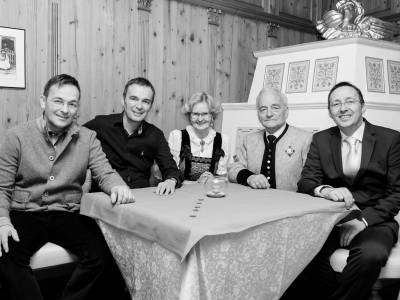 Die Gastgeber des A&L Wellnessresort in der Stube