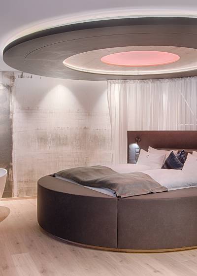 Zu den Zimmern & Suiten